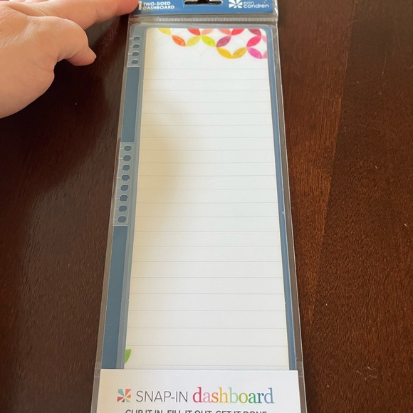 Erin Condren Bundle: vegan leather weekly planner, 3 Snap in Dashboards, pouch - Picture 12 of 16